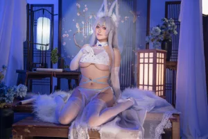 洛璃LoLiSAMA《碧蓝航线 信浓 相融一梦》主题写真：90张全套美图