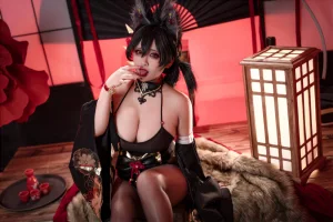 洛璃LoLiSAMA《碧蓝航线 近江 原皮》主题写真：67张全套美图