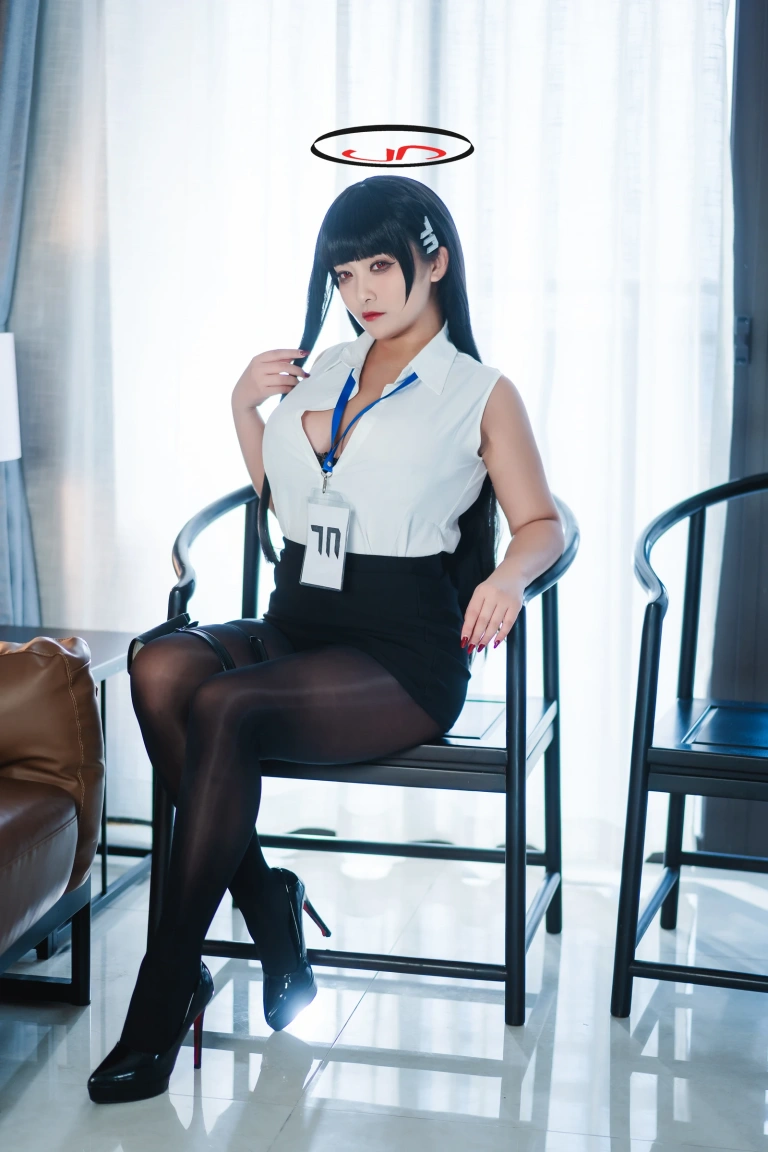 洛璃LoLiSAMA《蔚蓝档案 调月莉音》主题写真：72张全套美图，含1个视频