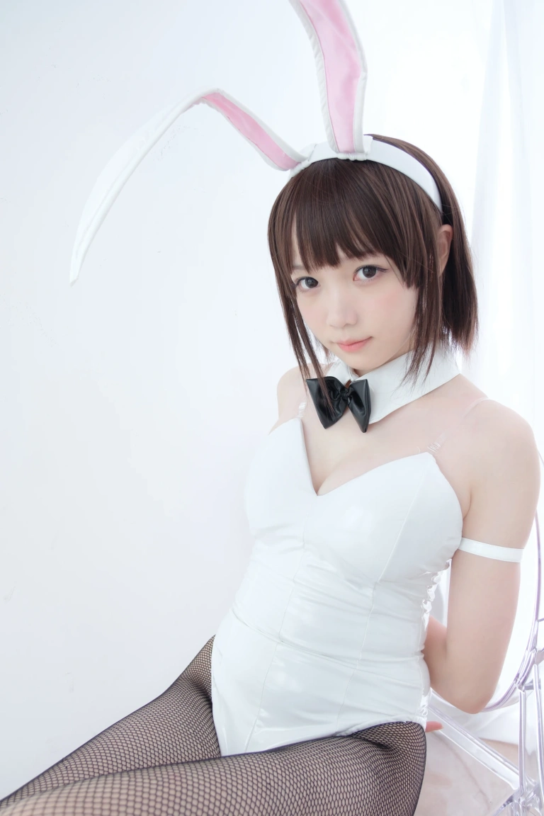 森萝财团《LOVEPLUS-001》主题写真：148张全套美图，含1个视频