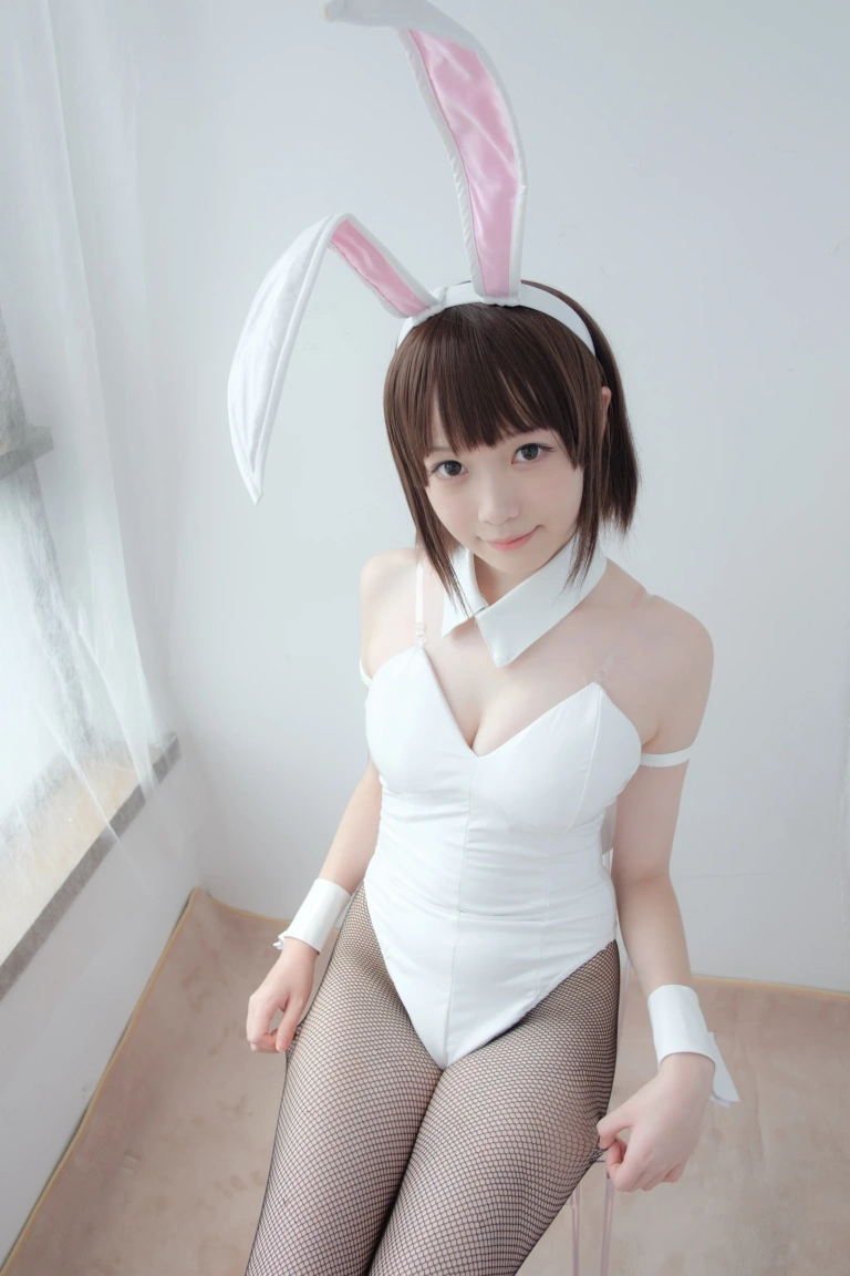 森萝财团《LOVEPLUS-001》主题写真：148张全套美图，含1个视频