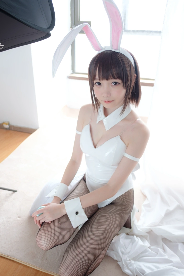 森萝财团《LOVEPLUS-001》主题写真：148张全套美图，含1个视频