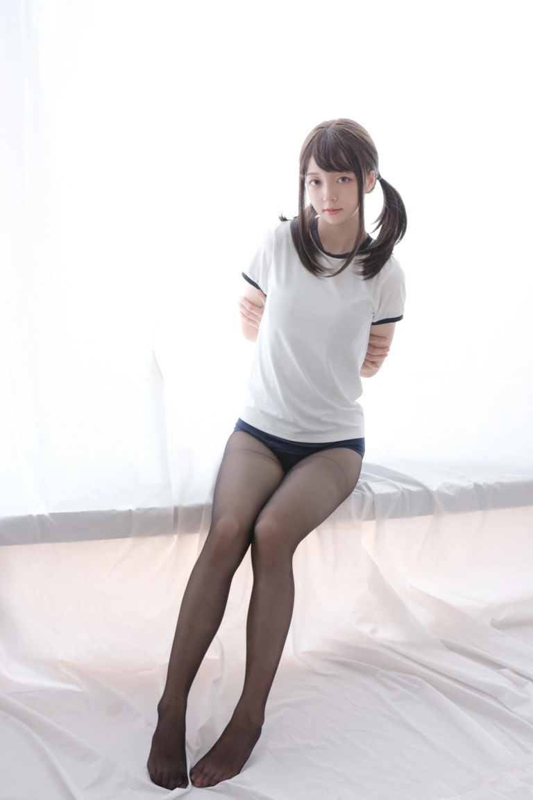 森萝财团《LOVEPLUS-002》主题写真：110张全套美图，含1个视频