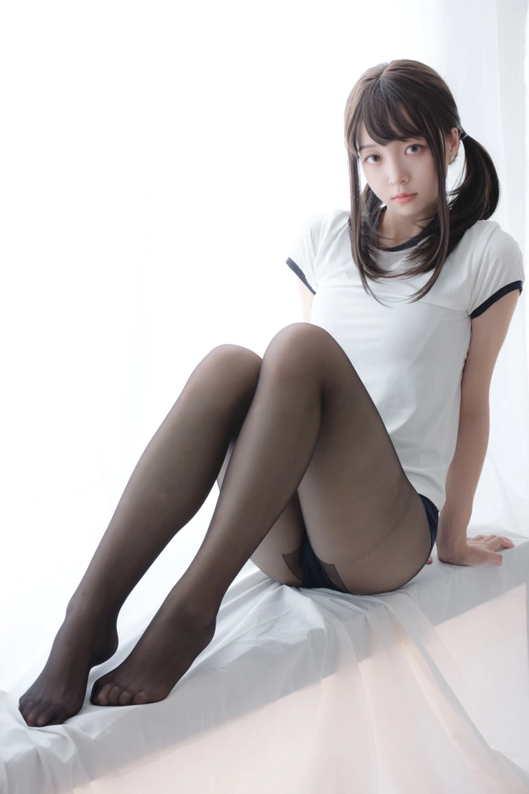 森萝财团《LOVEPLUS-002》主题写真：110张全套美图，含1个视频