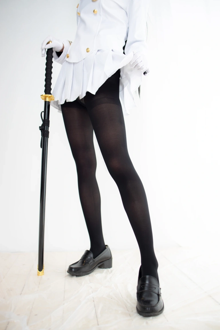 森萝财团《LOVEPLUS-005》主题写真：107张全套美图，含1个视频