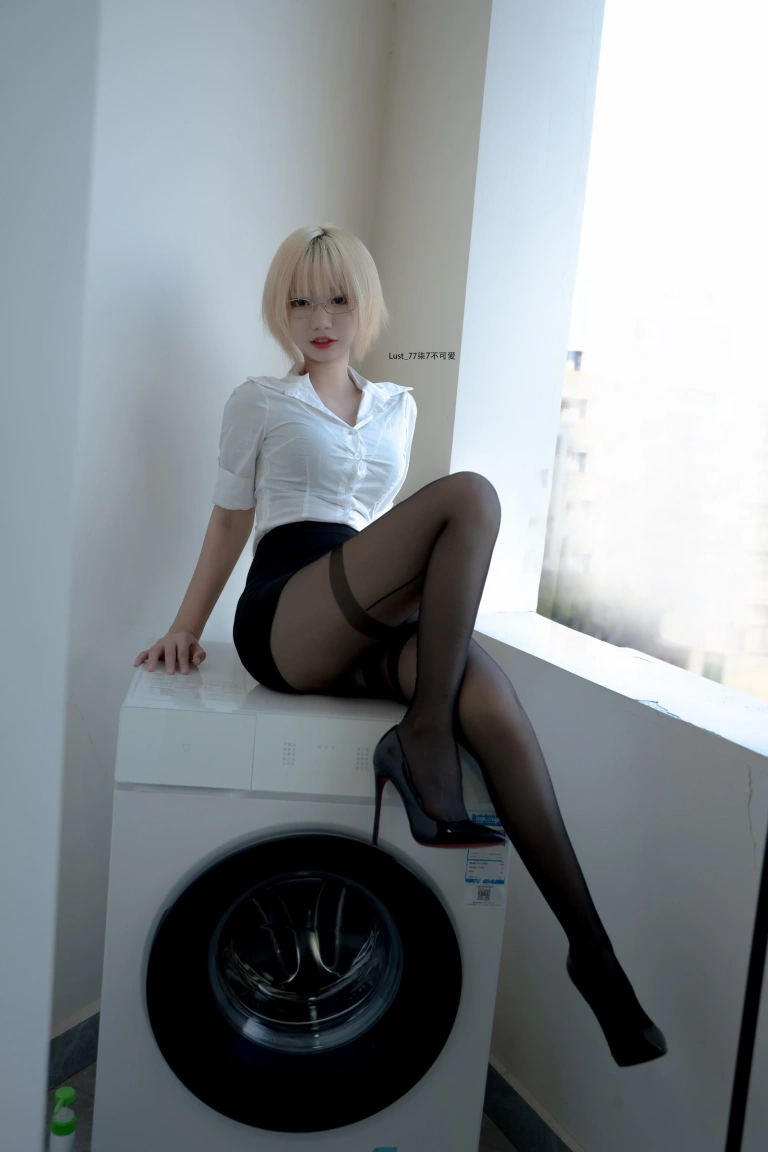 柒柒_Lust77《家庭教师》主题写真：133张全套美图
