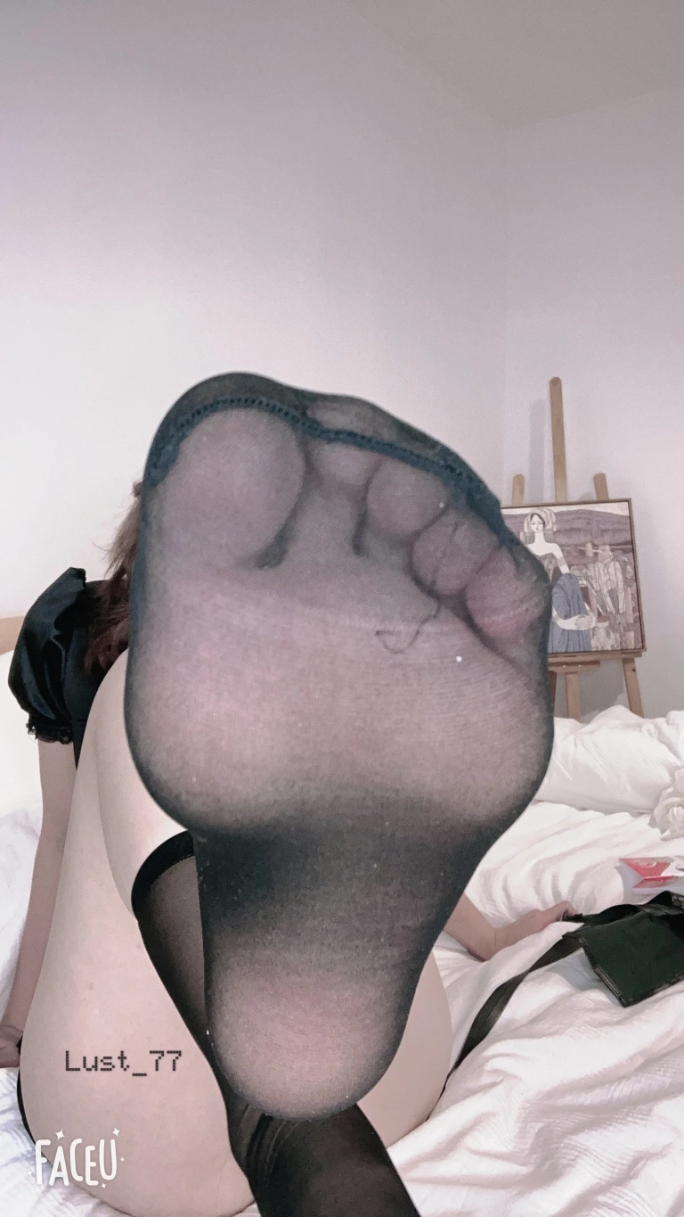 柒柒_Lust77《辣妹旗袍》主题写真：46张全套美图，含1个视频