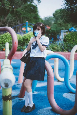 柒柒_Lust77《乐园JK》主题写真：37张全套美图