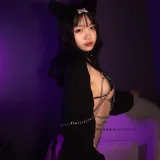 柒柒_Lust77《魅魔出差》主题写真：46张全套美图，含1个视频