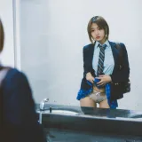 柒柒_Lust77《深夜公园JK》主题写真：35张全套美图