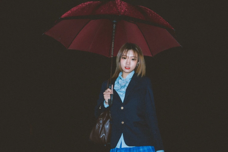 柒柒_Lust77《深夜公园JK》主题写真：35张全套美图