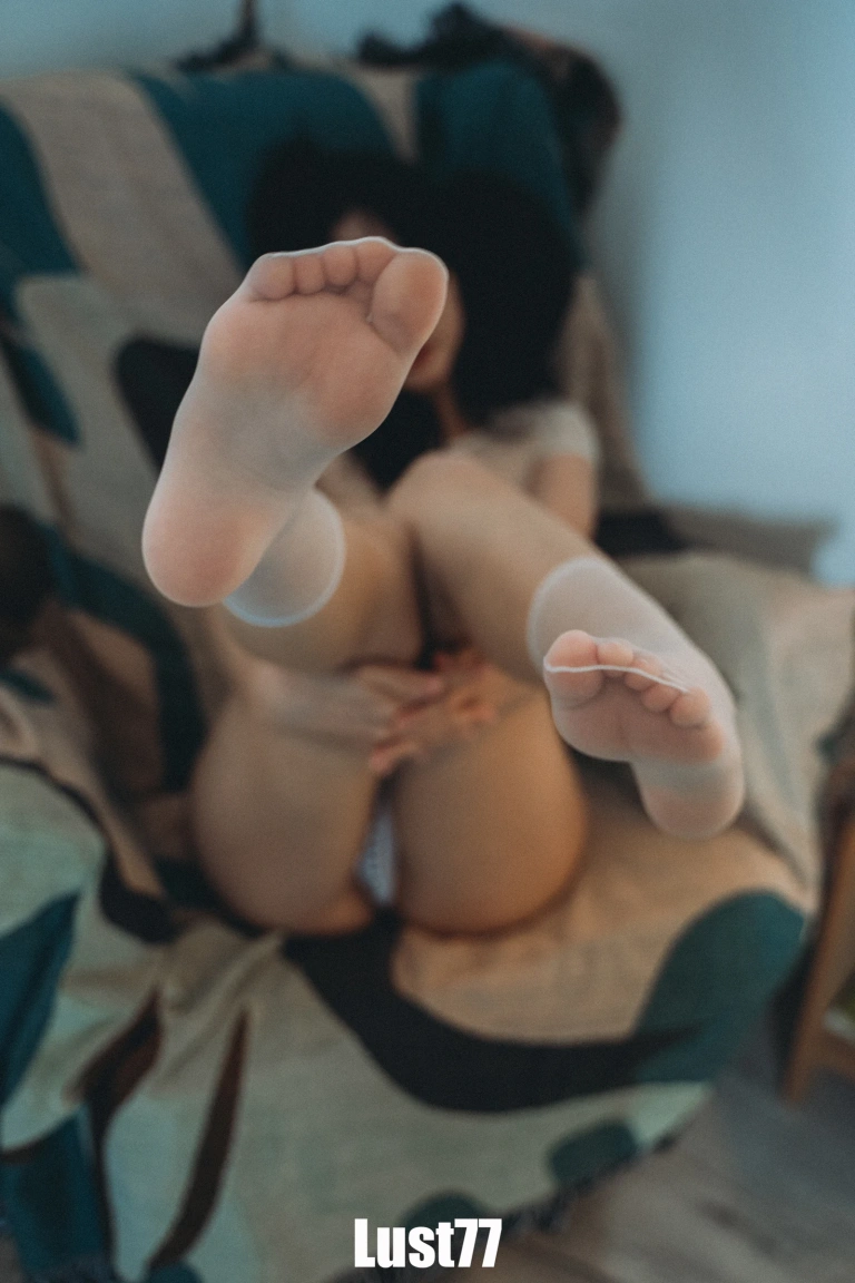 柒柒_Lust77《少女记实录》主题写真：76张全套美图