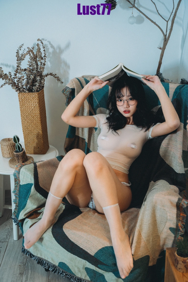柒柒_Lust77《少女记实录》主题写真：76张全套美图
