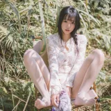 柒柒_Lust77《夏树繁花》主题写真：64张全套美图，含1个视频