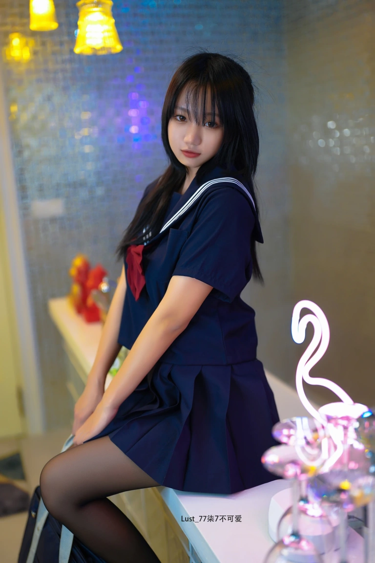 柒柒_Lust77《反差JK少女》主题写真：182张全套美图