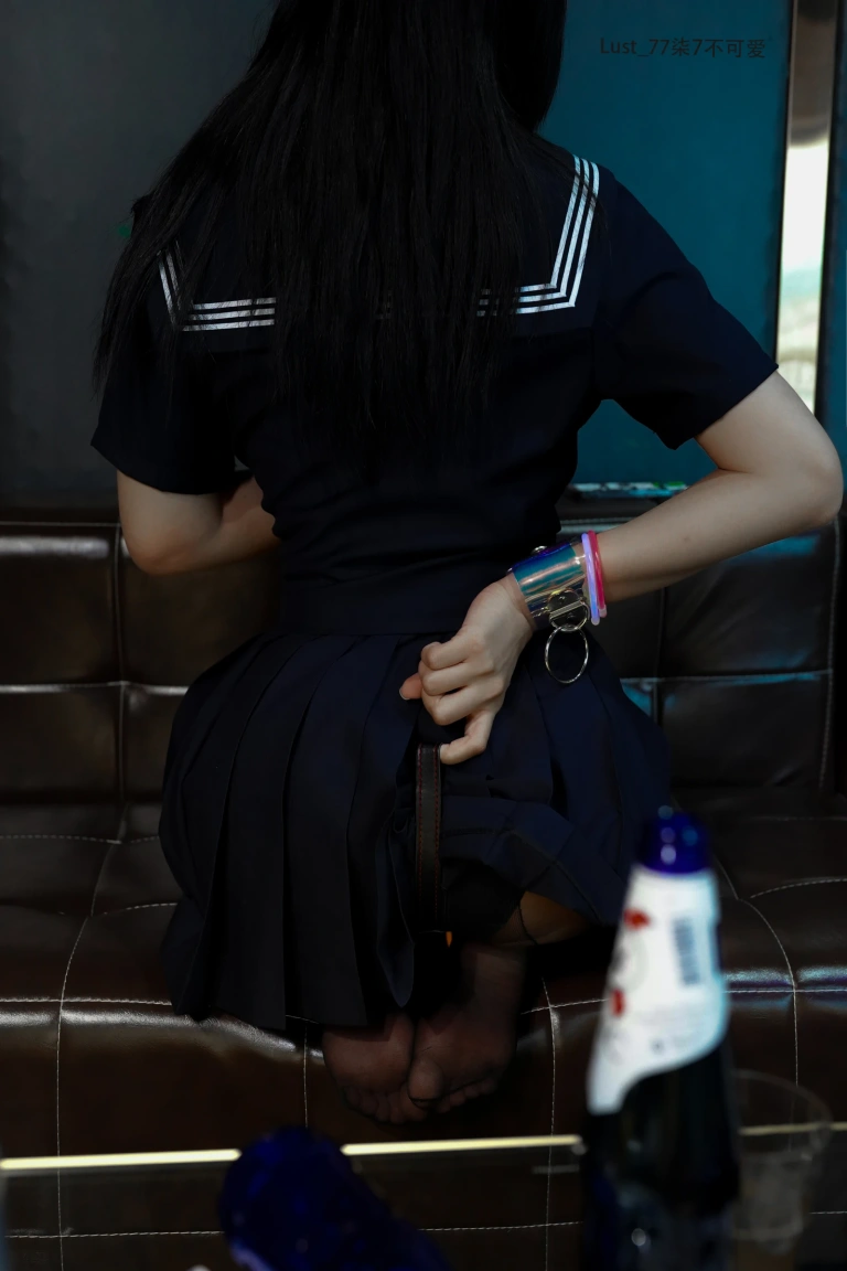 柒柒_Lust77《反差JK少女》主题写真：182张全套美图
