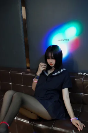 柒柒_Lust77《反差JK少女》主题写真：182张全套美图