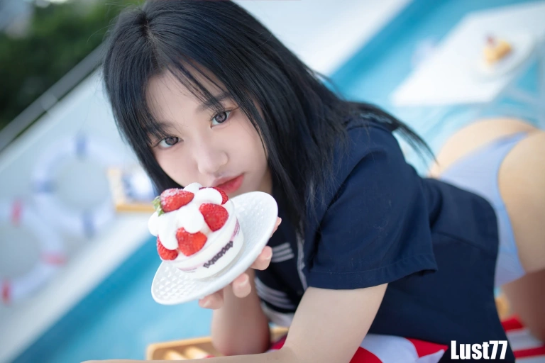 柒柒_Lust77《清凉夏日》主题写真：71张全套美图，含1个视频