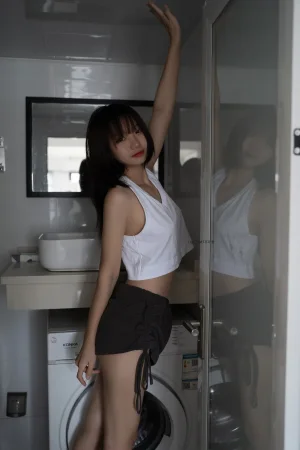 柒柒_Lust77《初恋背心》主题写真：117张全套美图