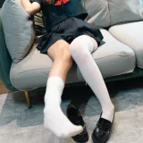 柒柒_Lust77《白丝死库水》主题写真：140张全套美图