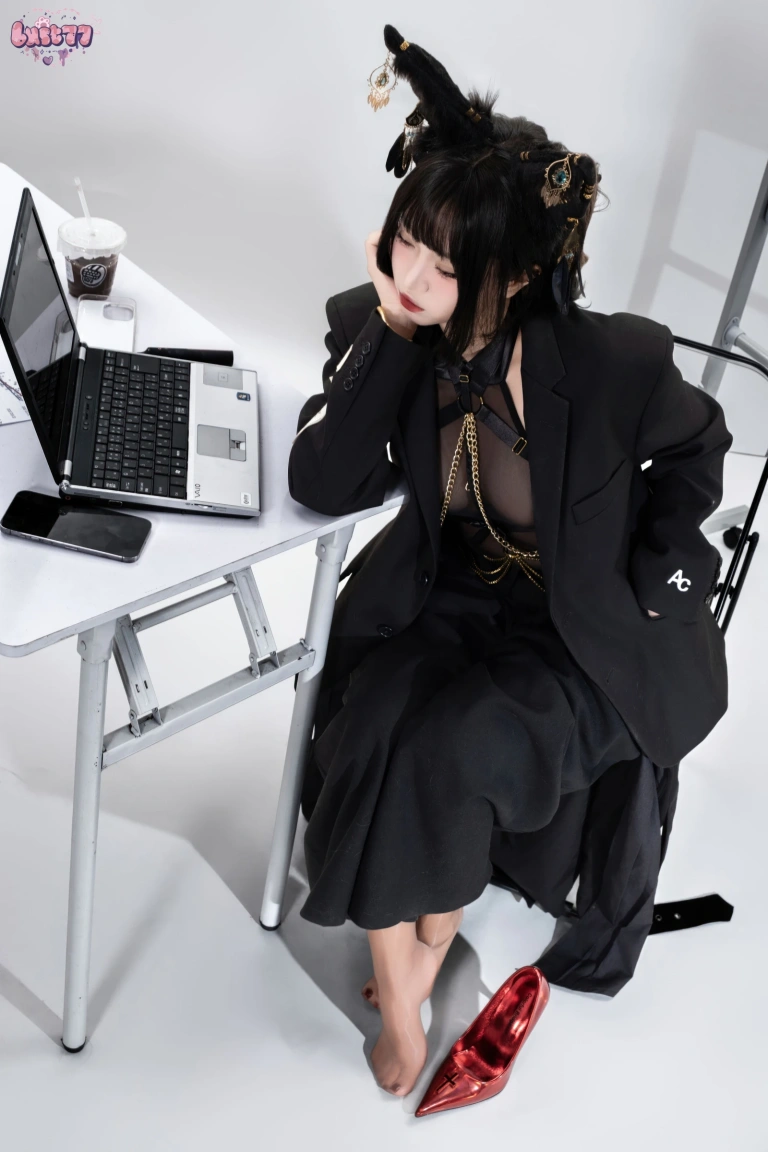 柒柒_Lust77《黑·阿努比斯》主题写真：168张全套美图