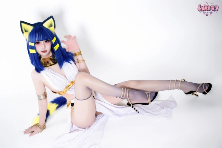 柒柒_Lust77《白·埃及猫》主题写真：65张全套美图