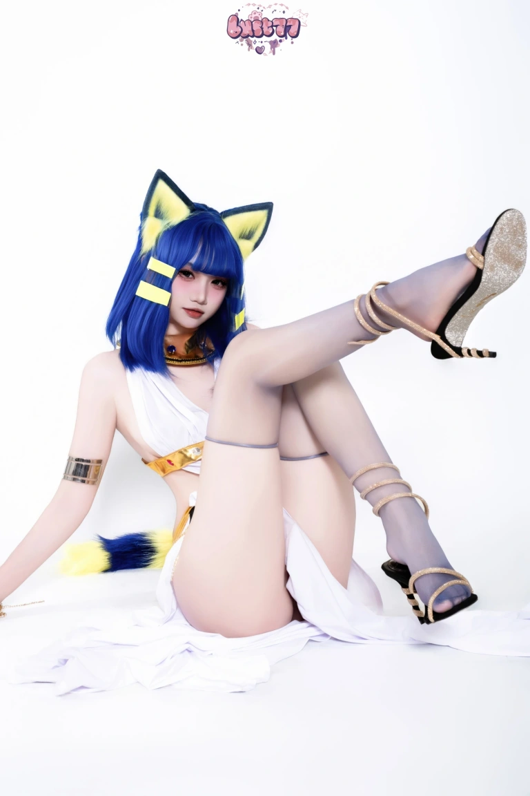 柒柒_Lust77《白·埃及猫》主题写真：65张全套美图