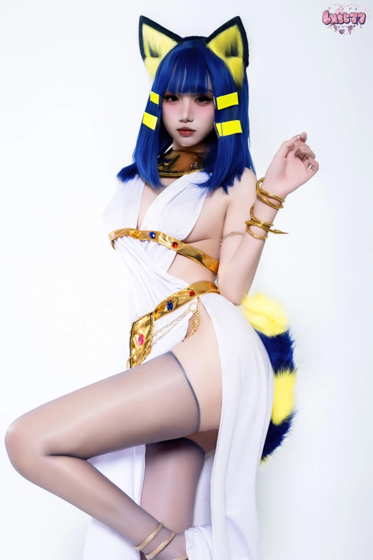 柒柒_Lust77《白·埃及猫》主题写真：65张全套美图