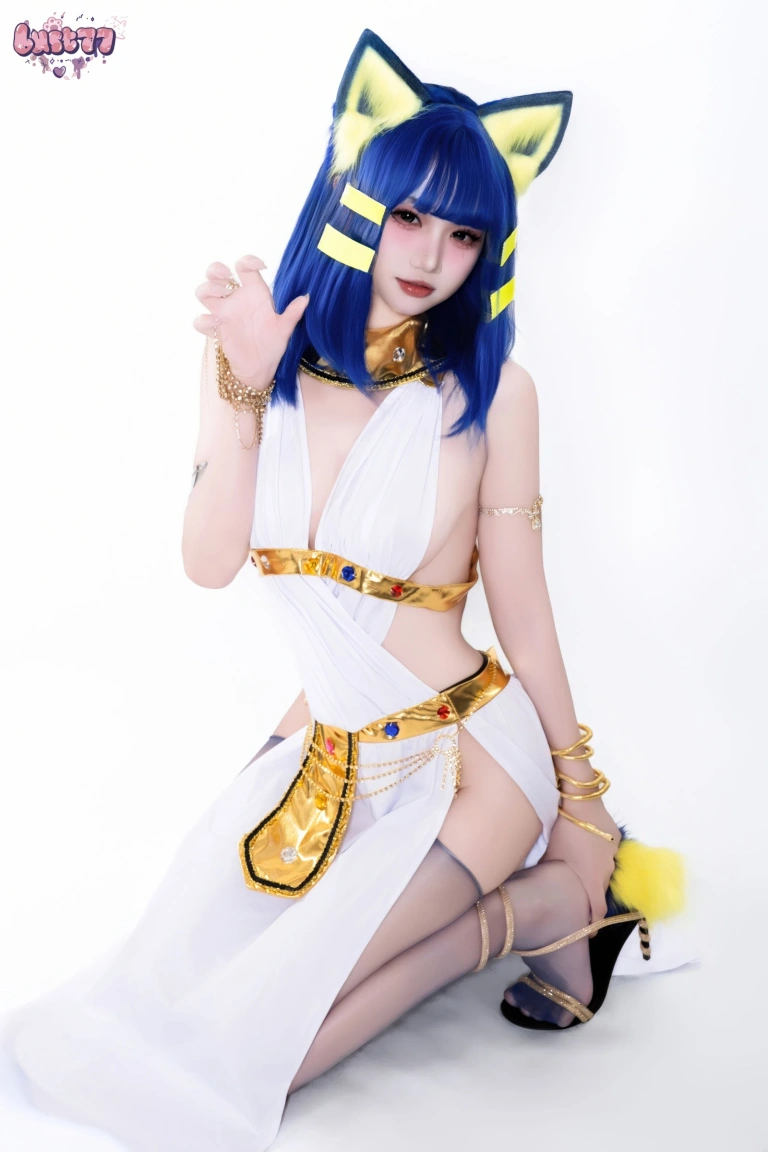 柒柒_Lust77《白·埃及猫》主题写真：65张全套美图