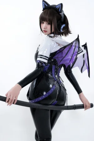 柒柒_Lust77《白棚胶衣》主题写真：78张全套美图