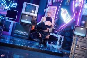 柒柒_Lust77《彻夜之歌 常服七草荠》主题写真：41张全套美图
