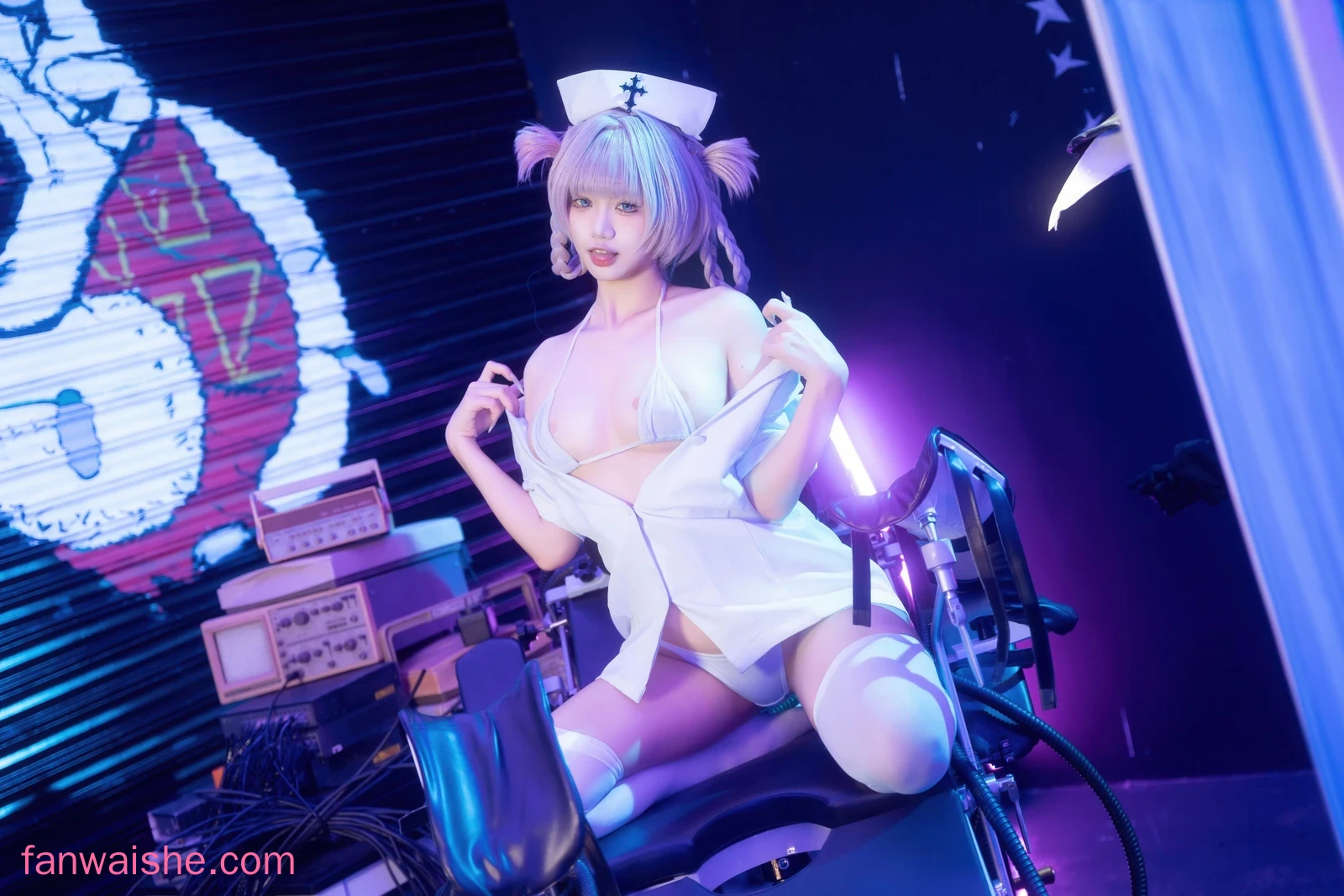 柒柒_Lust77 柒柒_Lust77 NO.071 - 彻夜之歌 护士服小荠