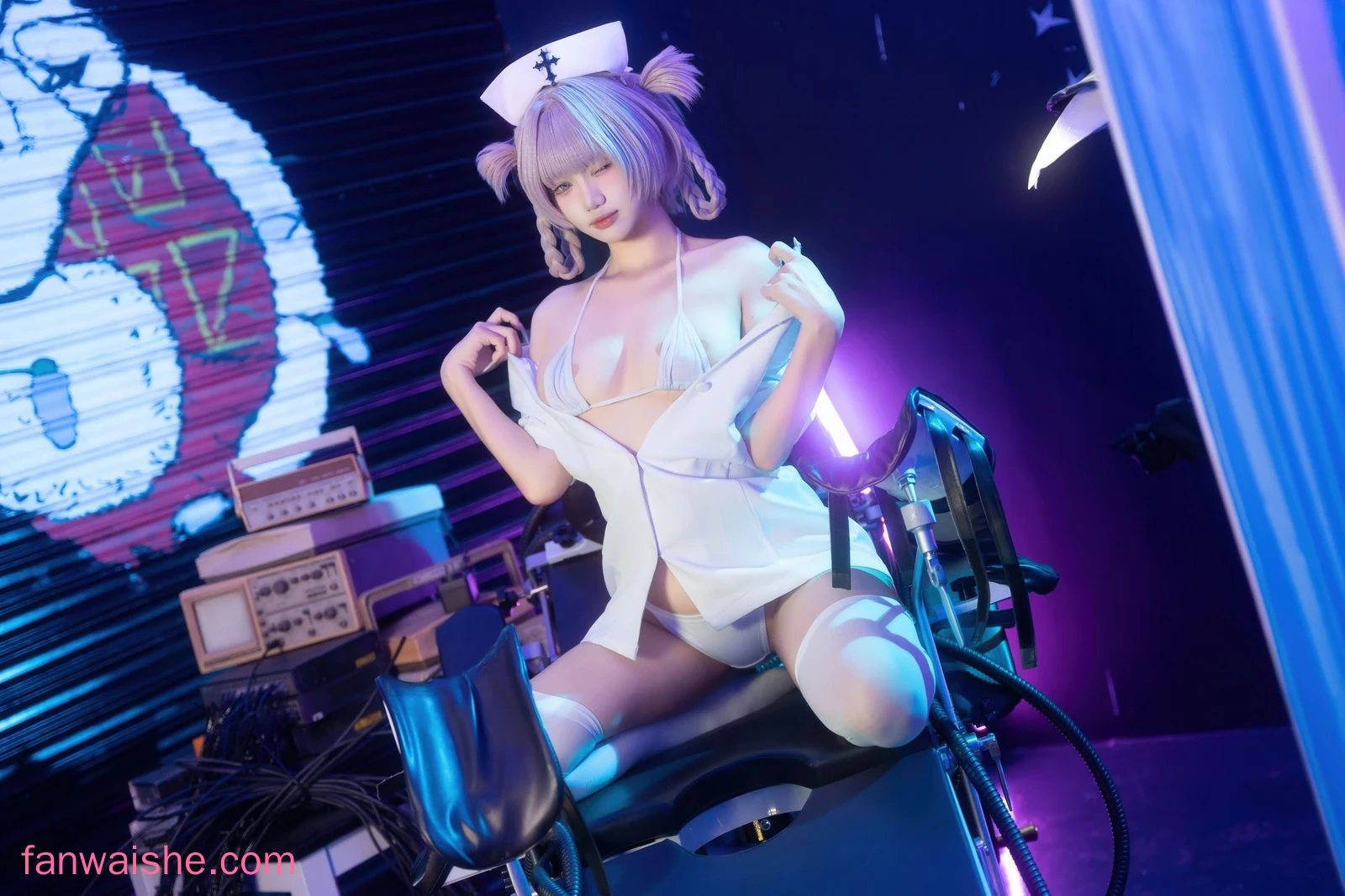 柒柒_Lust77 柒柒_Lust77 NO.071 - 彻夜之歌 护士服小荠