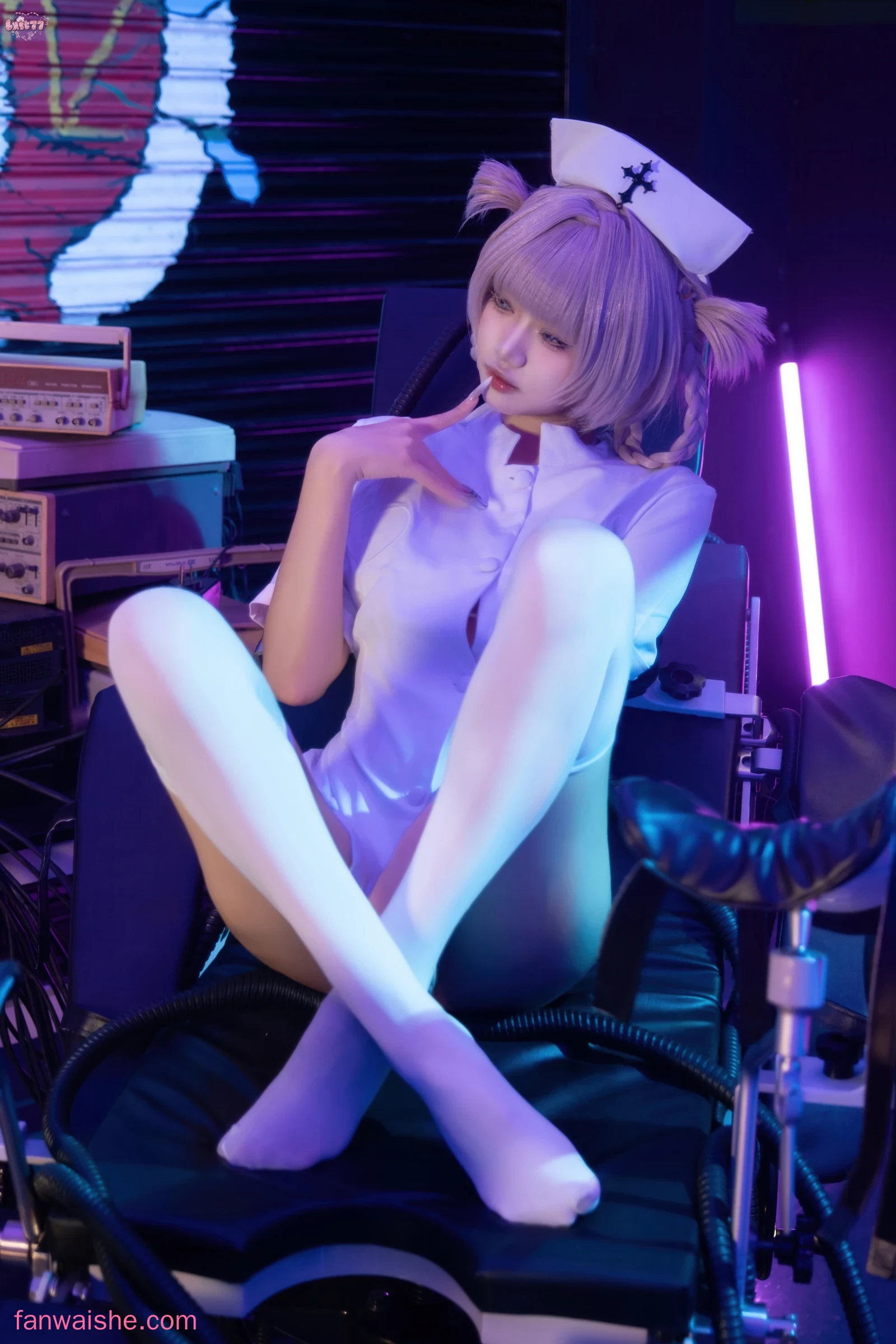 柒柒_Lust77 柒柒_Lust77 NO.071 - 彻夜之歌 护士服小荠