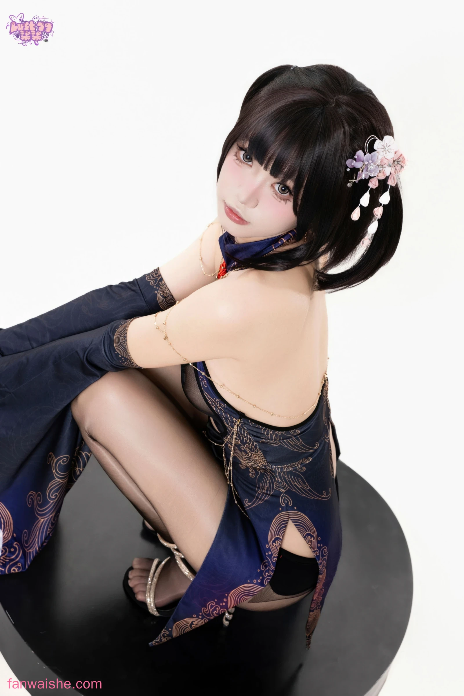 柒柒_Lust77 柒柒_Lust77 NO.072 - 紫电