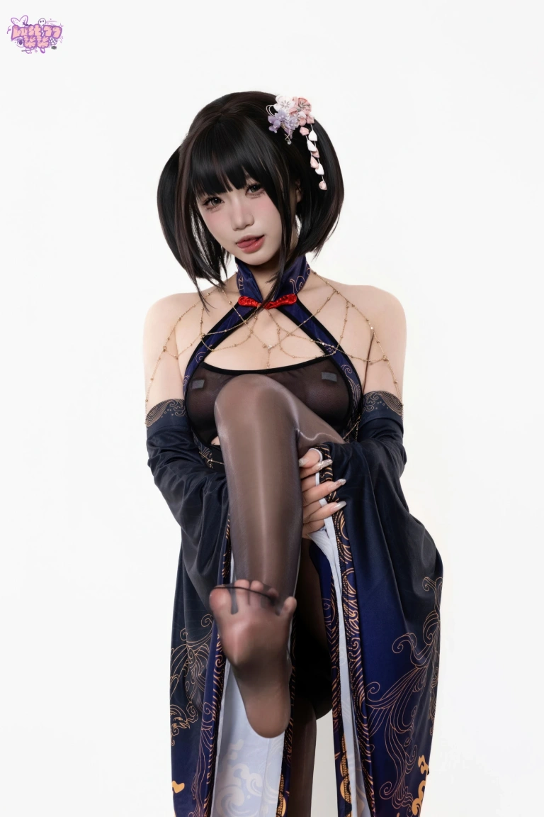 柒柒_Lust77《紫电》主题写真：69张全套美图