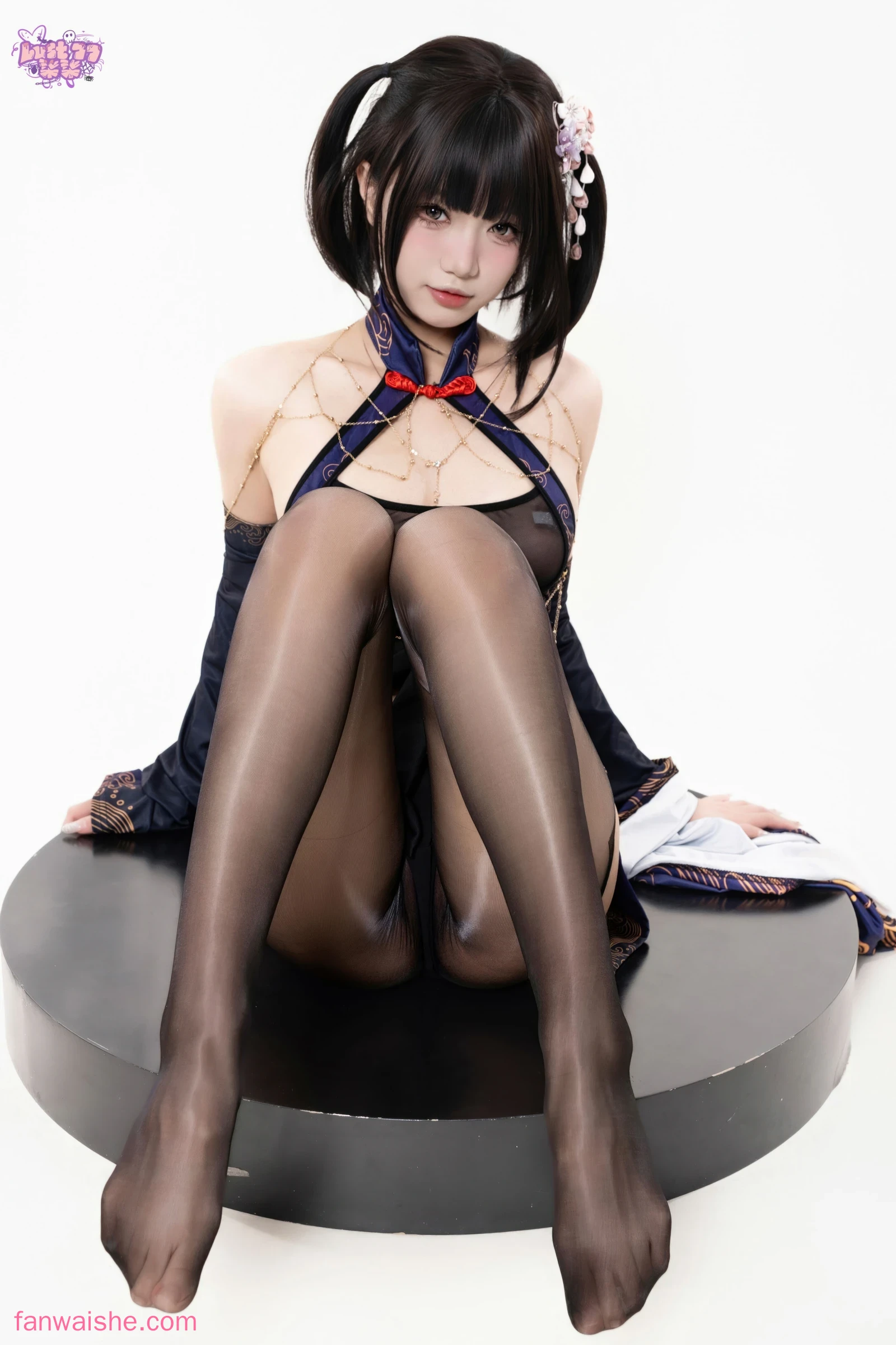 柒柒_Lust77 柒柒_Lust77 NO.072 - 紫电