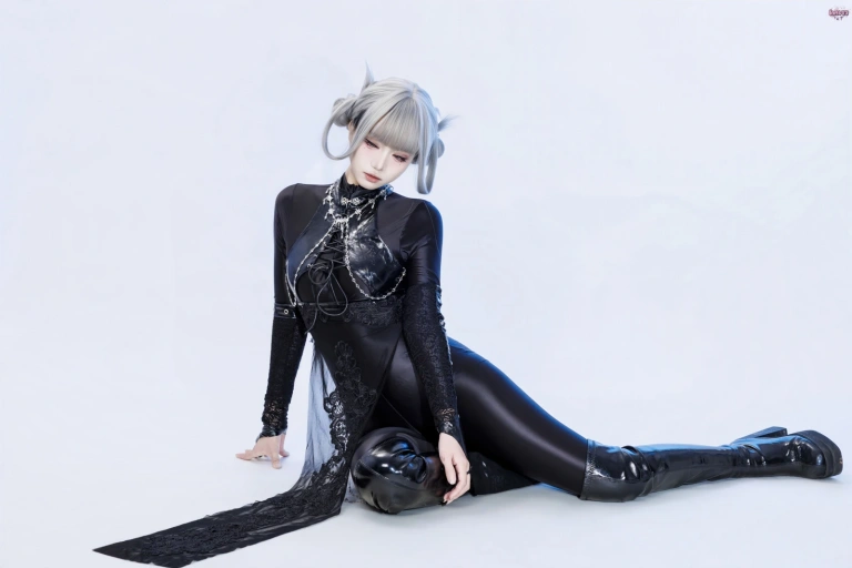 柒柒_Lust77《黑靡烟旗袍》主题写真：108张全套美图，含2个视频