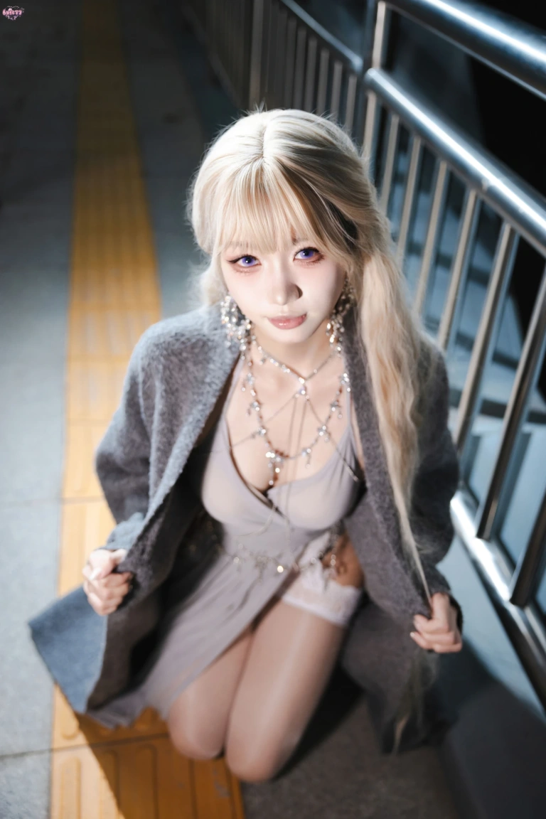 柒柒_Lust77《灰姑娘·辛德瑞拉同人晚礼裙》主题写真：97张全套美图
