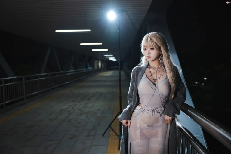 柒柒_Lust77《灰姑娘·辛德瑞拉同人晚礼裙》主题写真：97张全套美图