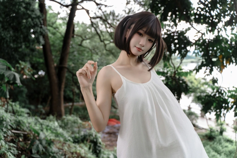 柒柒_Lust77《雨天邂逅》主题写真：178张全套美图，含1个视频