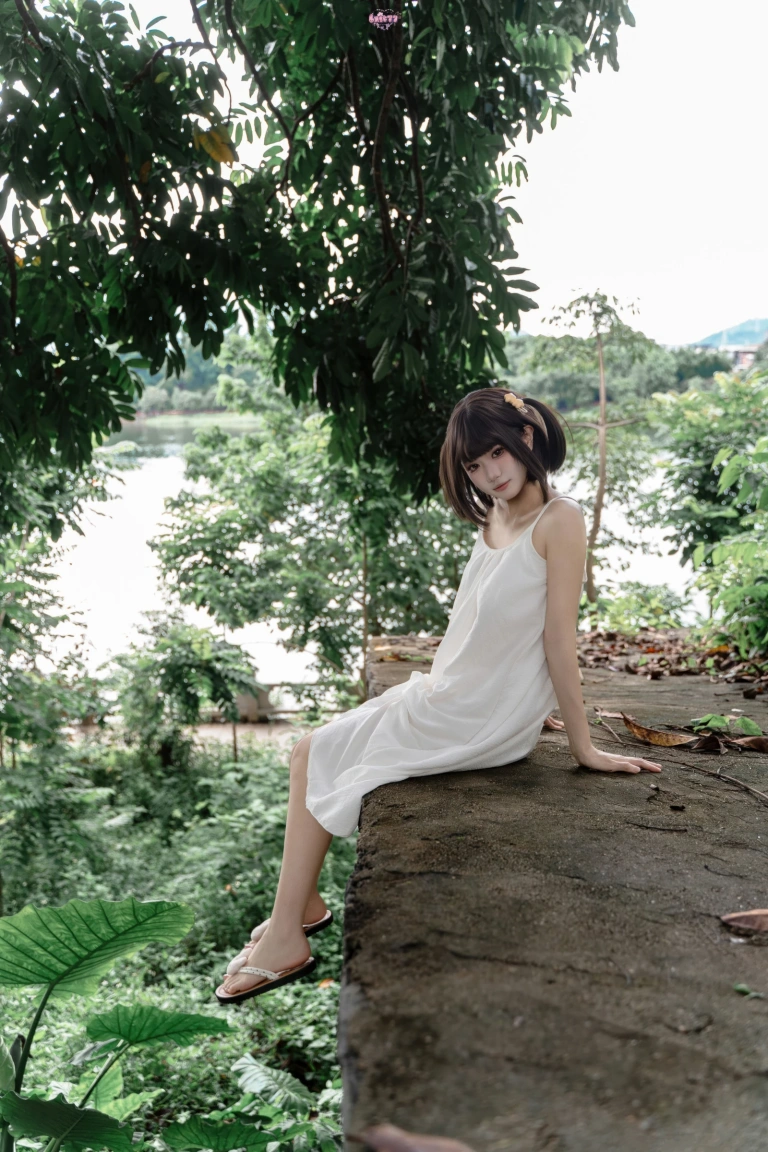柒柒_Lust77《雨天邂逅》主题写真：178张全套美图，含1个视频