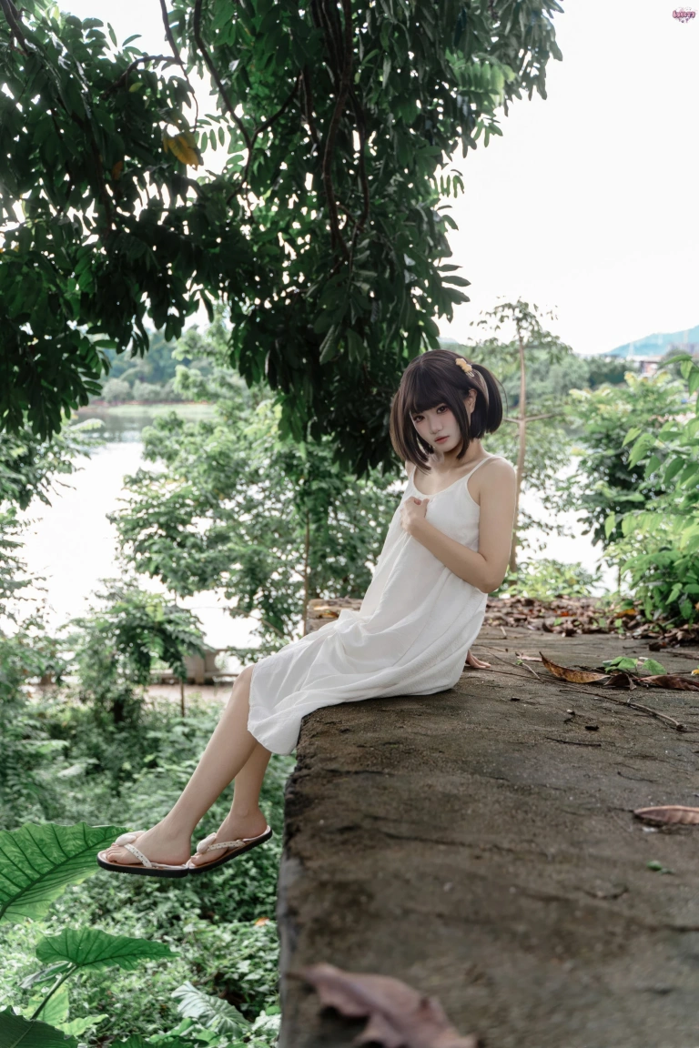 柒柒_Lust77《雨天邂逅》主题写真：178张全套美图，含1个视频