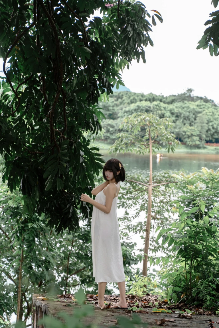 柒柒_Lust77《雨天邂逅》主题写真：178张全套美图，含1个视频
