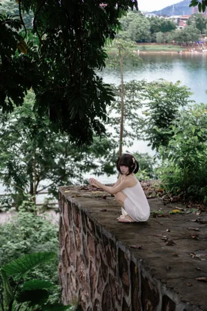 柒柒_Lust77《雨天邂逅》主题写真：178张全套美图，含1个视频