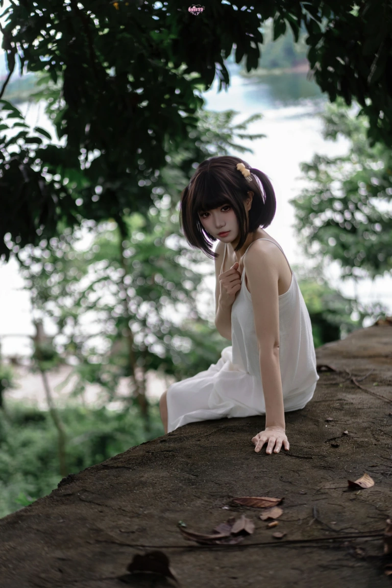 柒柒_Lust77《雨天邂逅》主题写真：178张全套美图，含1个视频