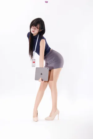 柒柒_Lust77《居家》主题写真：75张全套美图