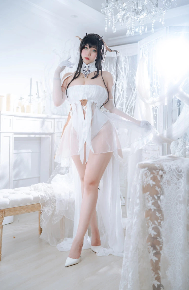 Meroko_魅瞳《碧蓝航线 不挠》主题写真：53张全套美图