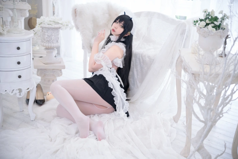 Meroko_魅瞳《碧蓝航线 不挠女仆没干劲的小姐姐》主题写真：53张全套美图