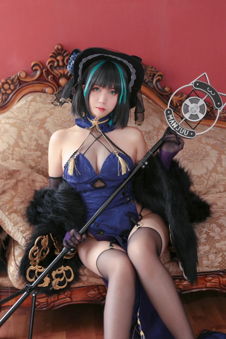 Meroko_魅瞳《柴郡旗袍》主题写真：33张全套美图
